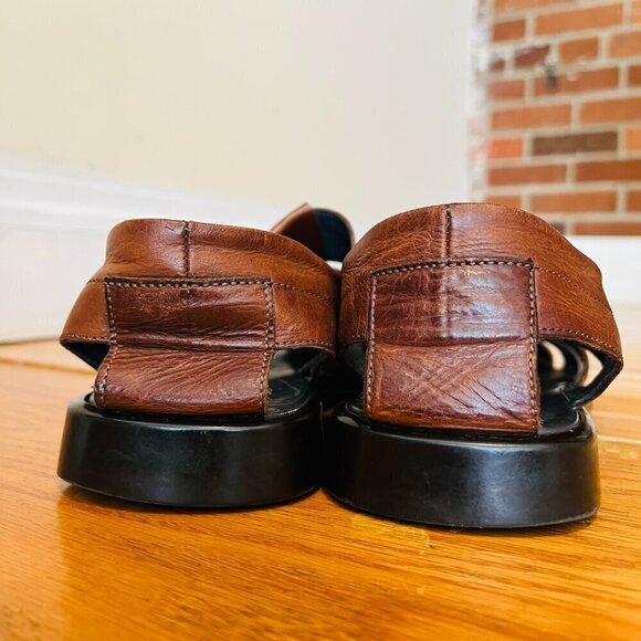 Sandals_&_Flip_Flops